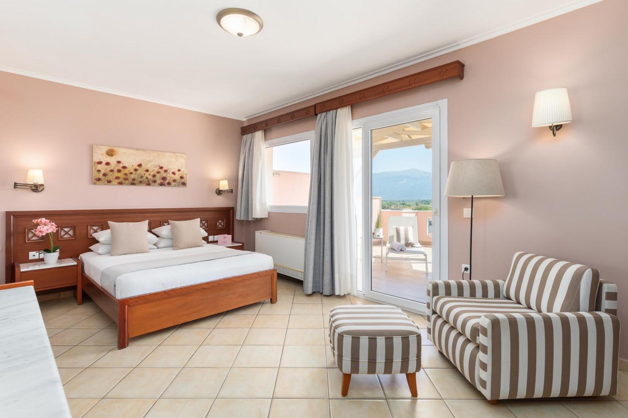 Eliza Hotel By Panel Hospitality Неи Порои Екстериор снимка